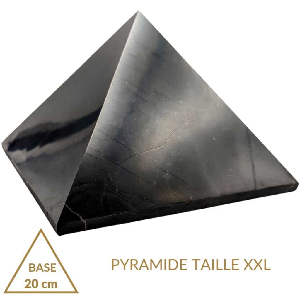 Pyramide de Shungite 20cm
