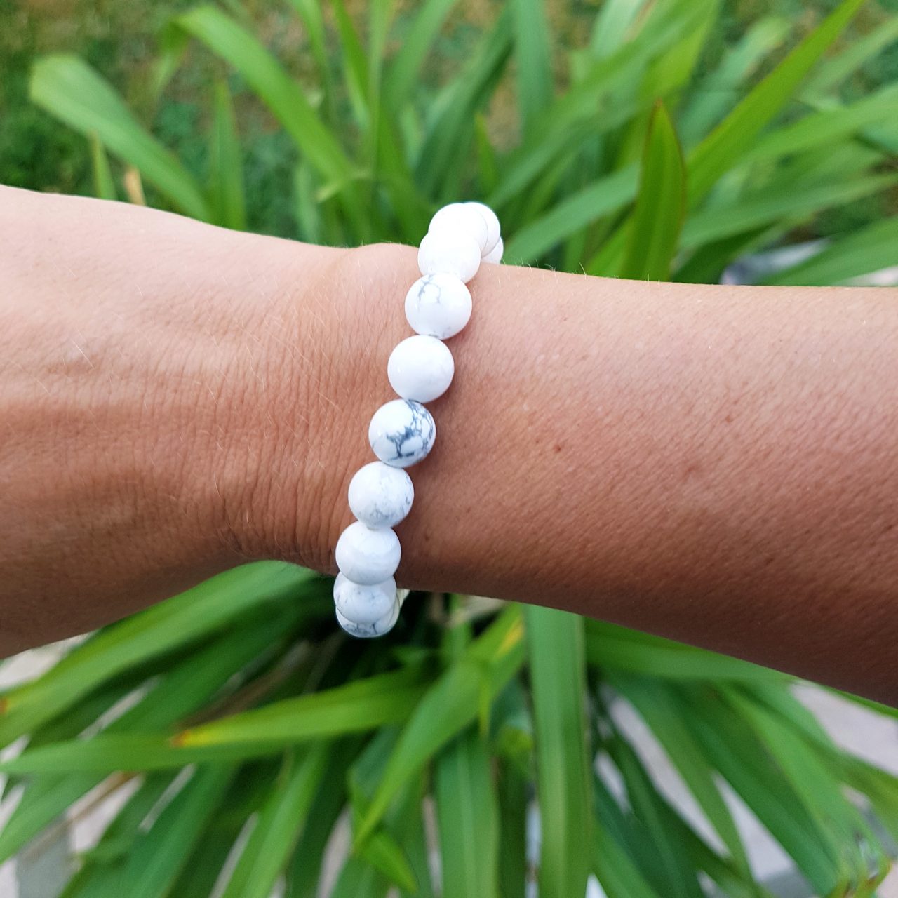 Bracelet Howlite blanche 8mm | Vertus et bienfaits de cette pierre anti ...