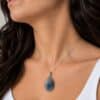 pendentif fluorite porté avec chaîne argent