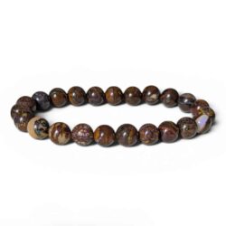 Bracelet en opale Boulder naturelle 8 mm, un bijou haut de gamme composé de perles authentiques aux reflets uniques et naturels.