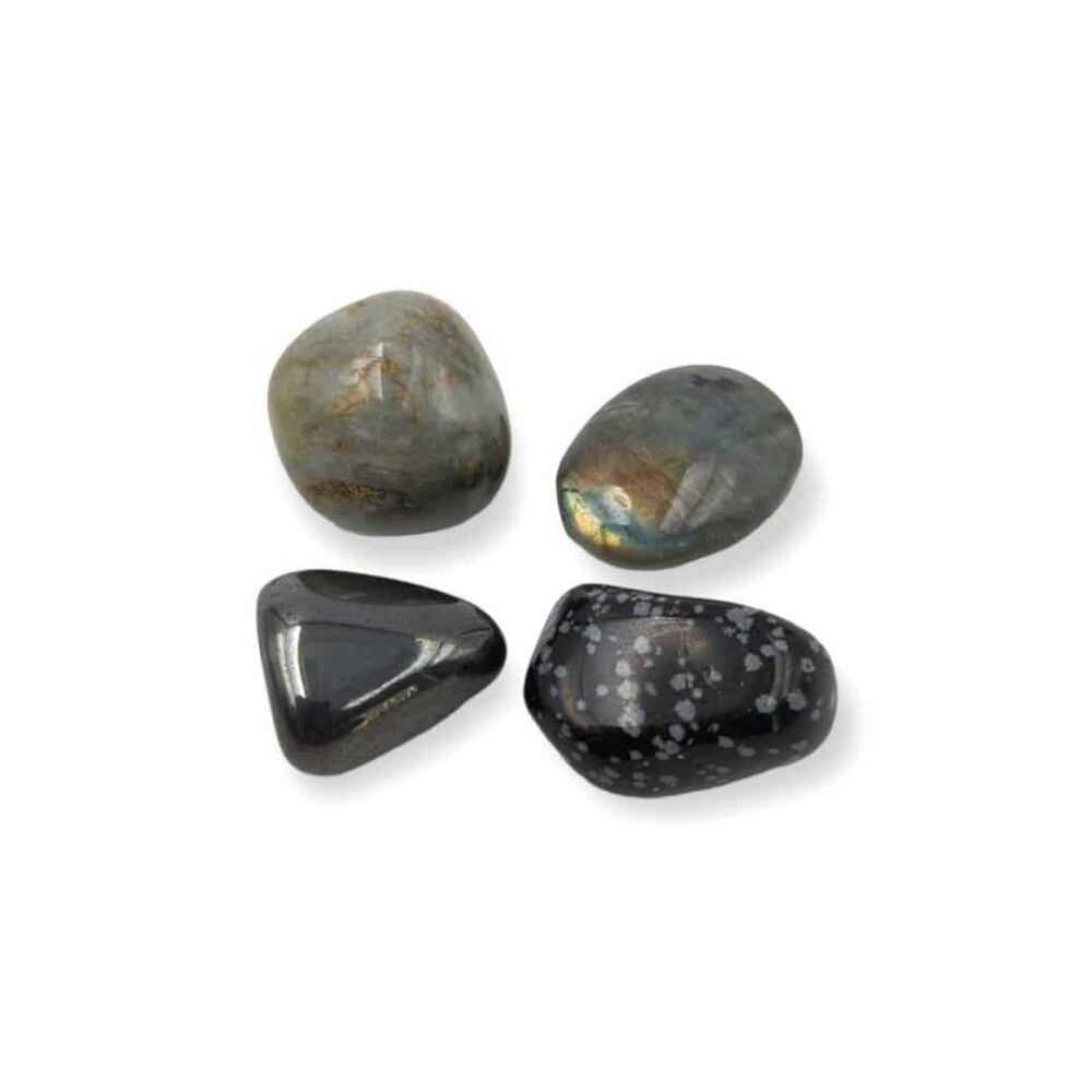 Pierres grises | chakras racine, 3ème oeil et couronne