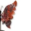 Détail de l'aile droite du papillon en agate Crazy Lace et de ses motifs caractéristiques