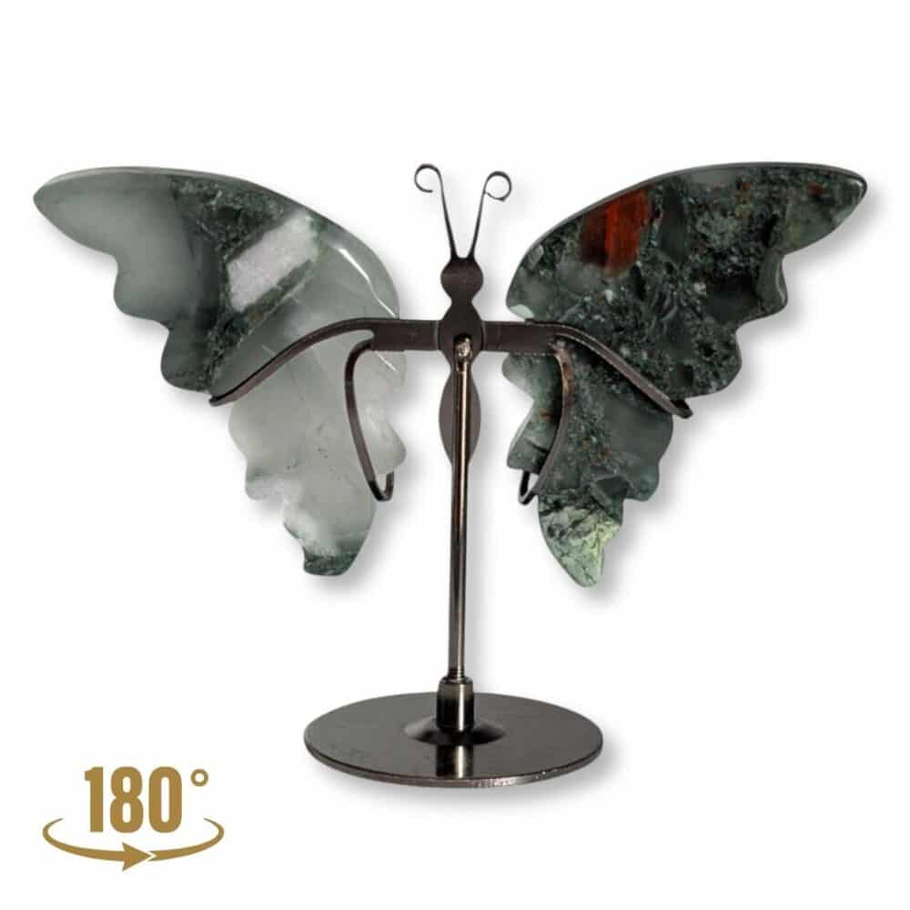 Détail de l'aile gauche du papillon en jaspe héliotrope poli
