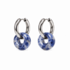 Boucles d’oreilles donut en sodalite avec créoles en acier inoxydable